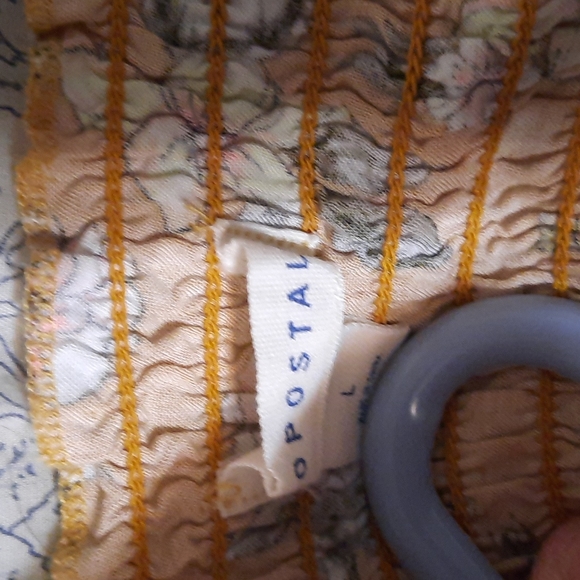 Crop top - Picture 2 of 2